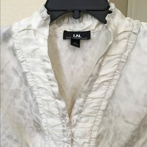 3/$25 Sale White Vintage Satin top